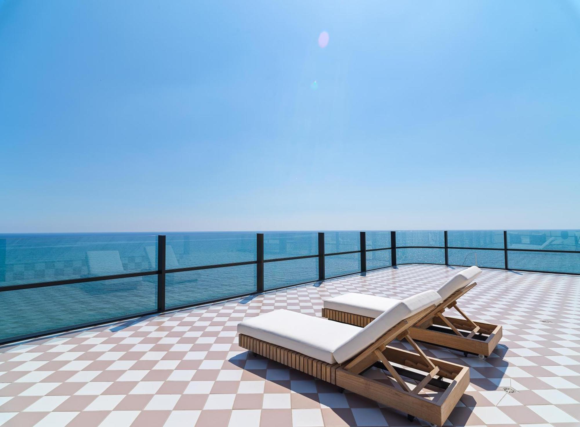 Liv Mackenzie Beach Suites Larnaca Adults Only Exterior photo